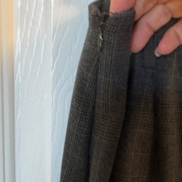 Grey herringbone pants - Picture 3 of 4